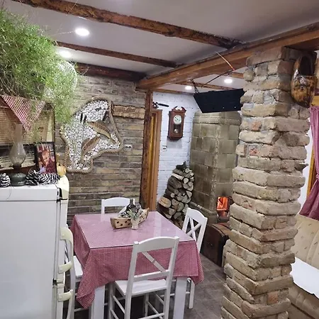 Vikendica Tisa Dukatar * Titel